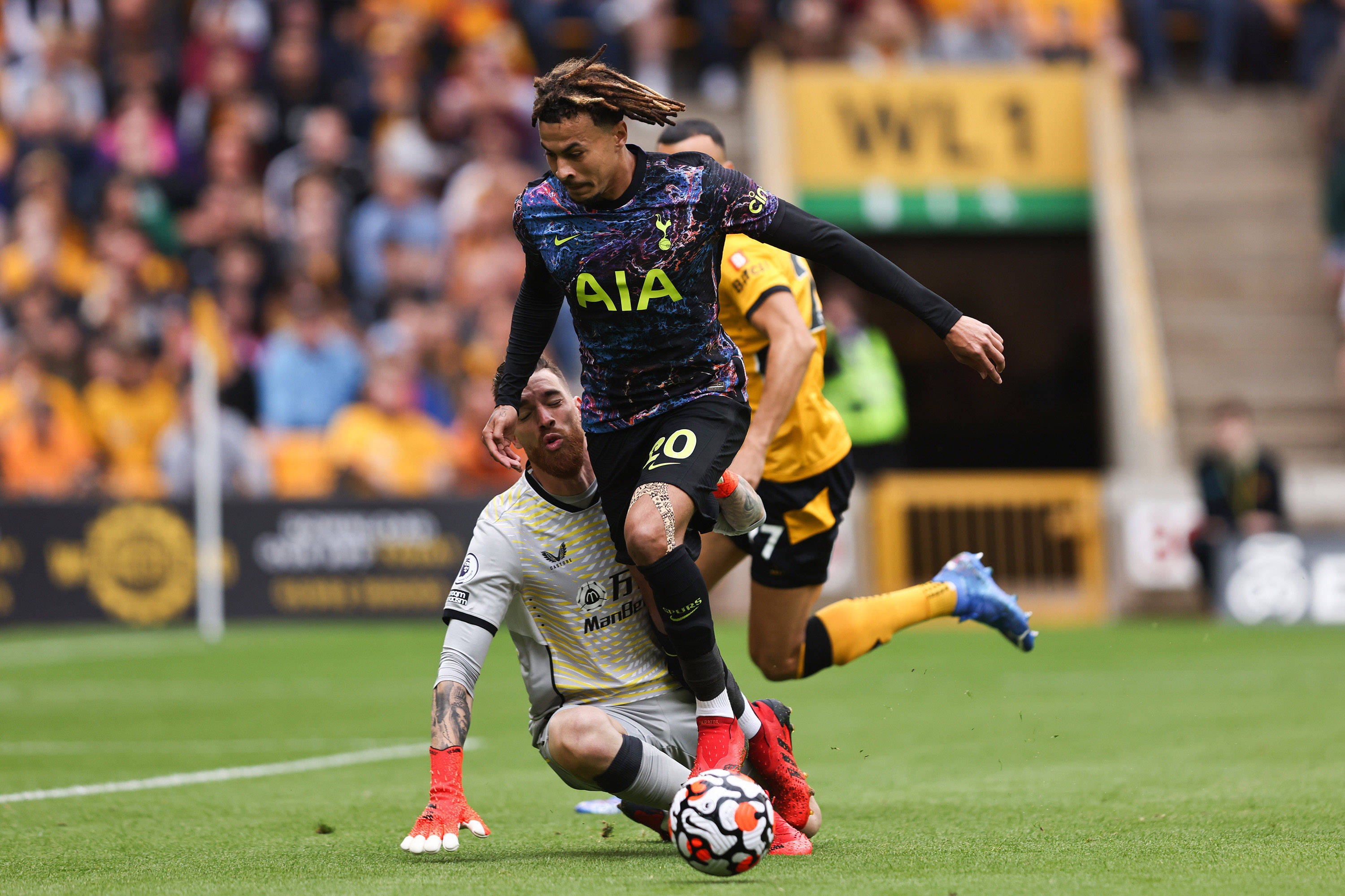 2025 赛季：白袜队由于长期处于连败，主场球迷入场人数降至队史近 20 年最低点